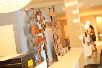 Einrichtung Empfangsbereich Ladengeschäft