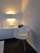 Studio mit indirekter Beleuchtung